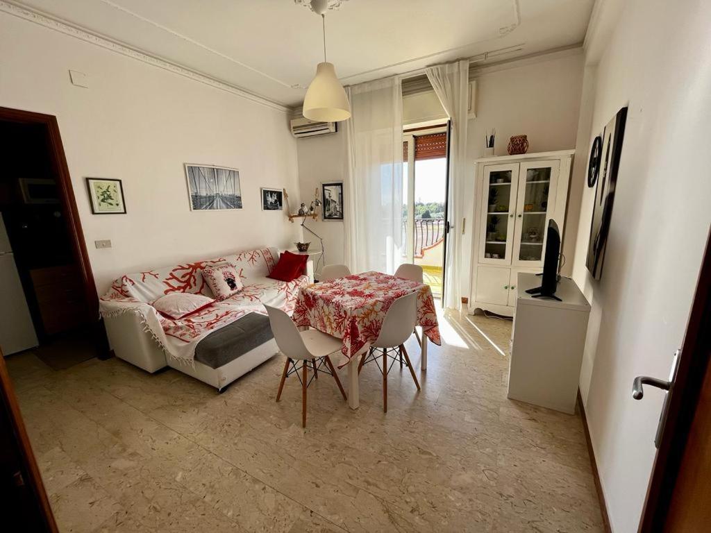 Giardini Tao Daniele Apartment Luaran gambar